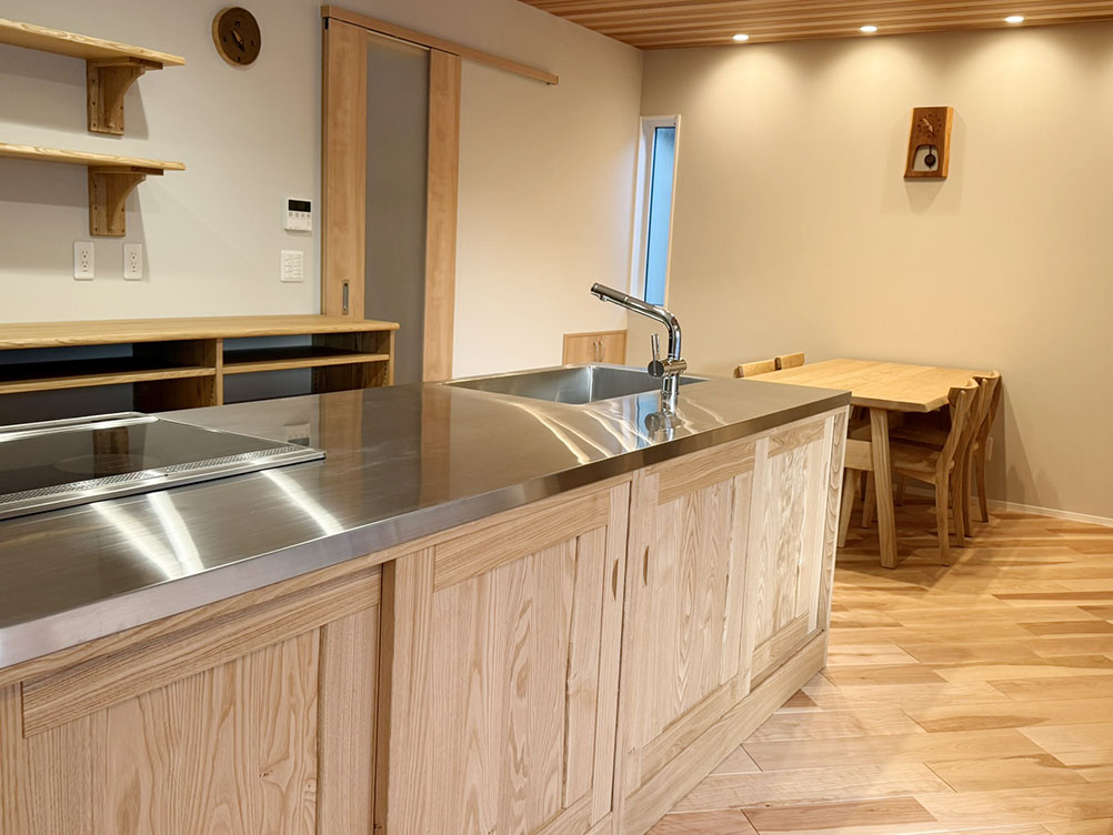 頑固おやじの家づくり「始まりは栗の家具」Ｓ様邸ご紹介