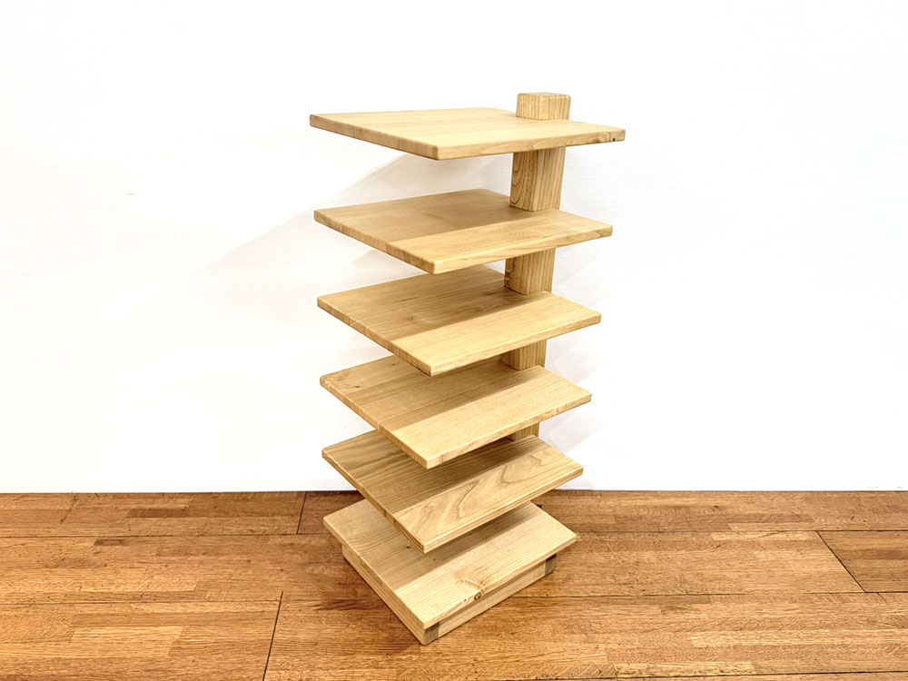 スリッパを置くのがもったいなくなる栗のスリッパラック